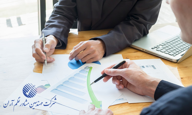 خطاهای رایج در ارزیابی عملکرد کارکنان با داده